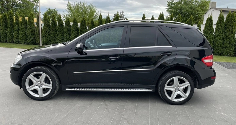 Mercedes-Benz ML cena 45900 przebieg: 292100, rok produkcji 2009 z Piła małe 742